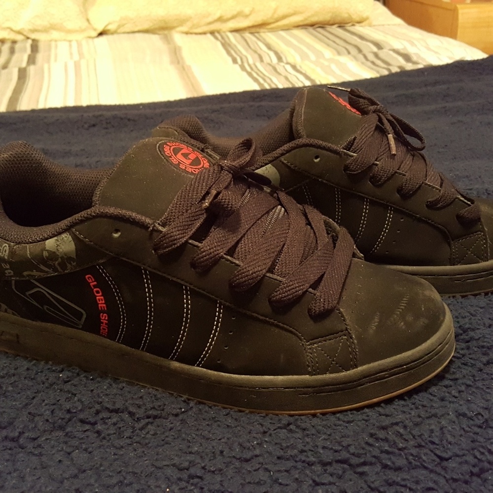 Men's Globe Shoes